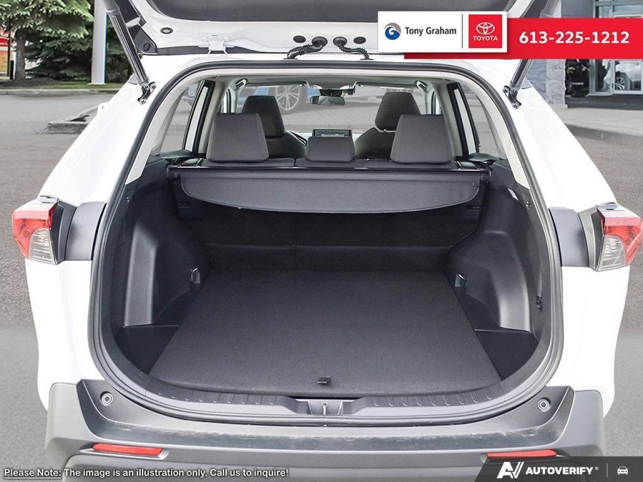 2025 Toyota RAV4 XLE Photo