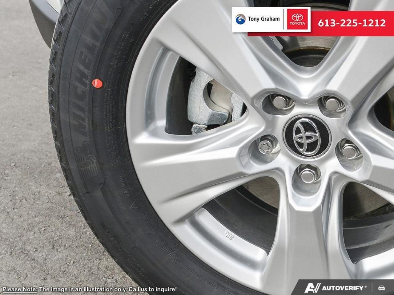 2025 Toyota RAV4 XLE Photo