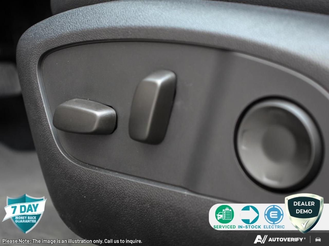 2026 Chevrolet Equinox EV LT SUNROOF PWR DUAL PANEL PANORAMIC | CONVENIENCE PKG | HEATED SEATS | HEATED STEERING WHEEL Photo