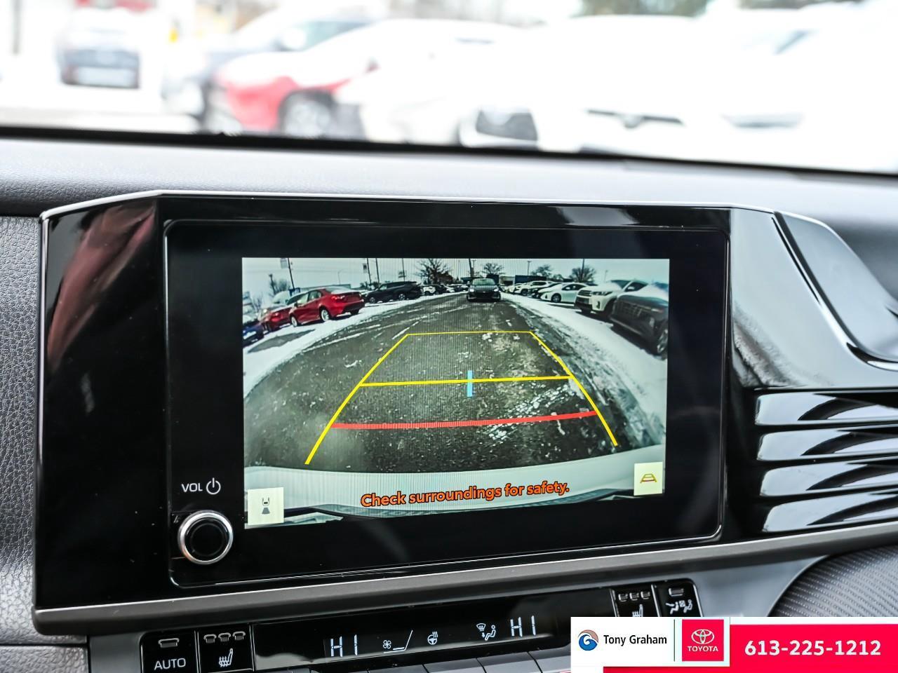 2025 Toyota Camry SE Upgrade Photo