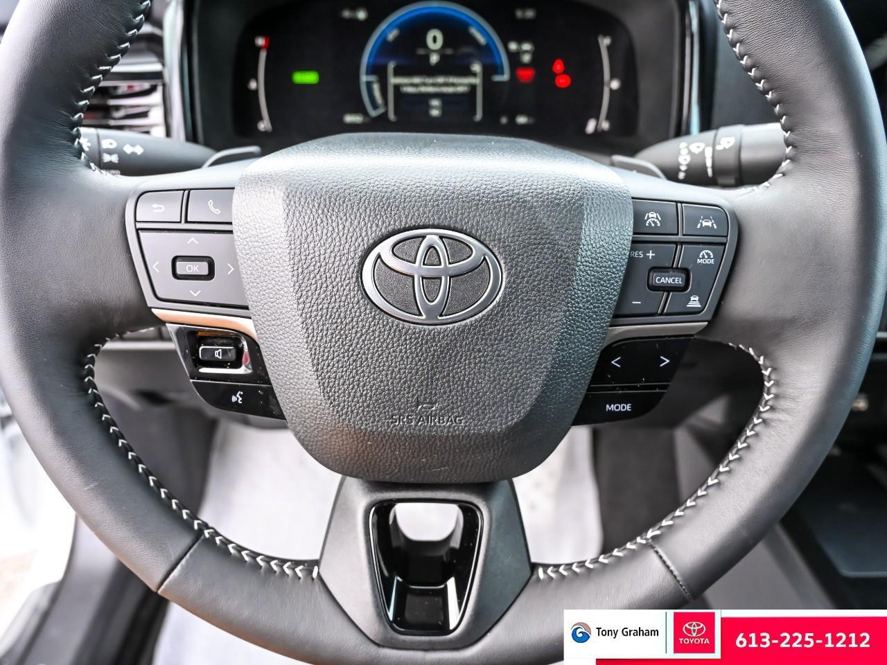 2025 Toyota Camry SE Upgrade Photo