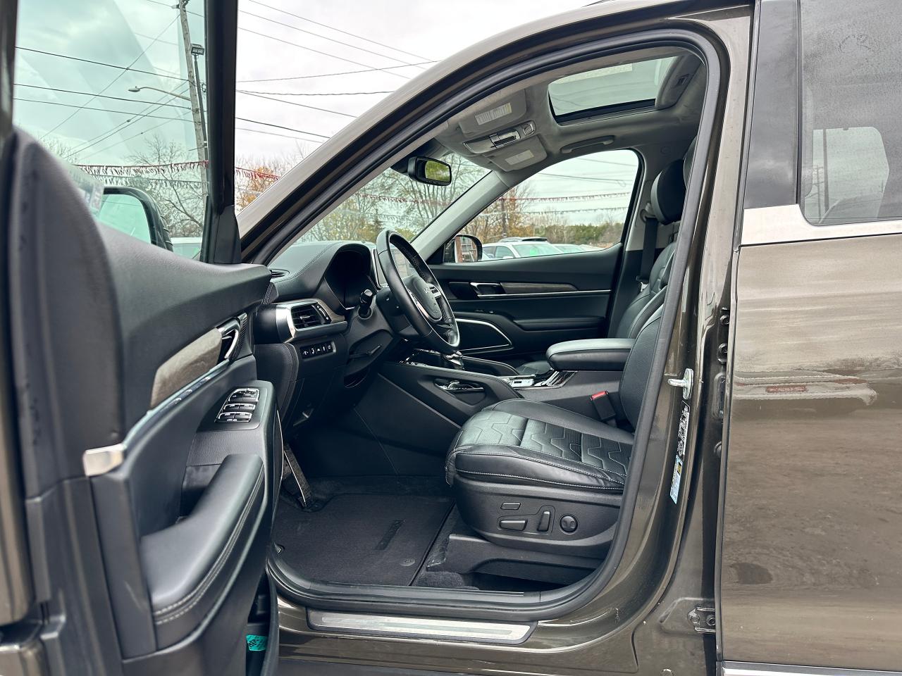2022 Kia Telluride SX-AWD HTD/CLD-LTHR Dual-Sunroof 7Pass SkyView XM Photo