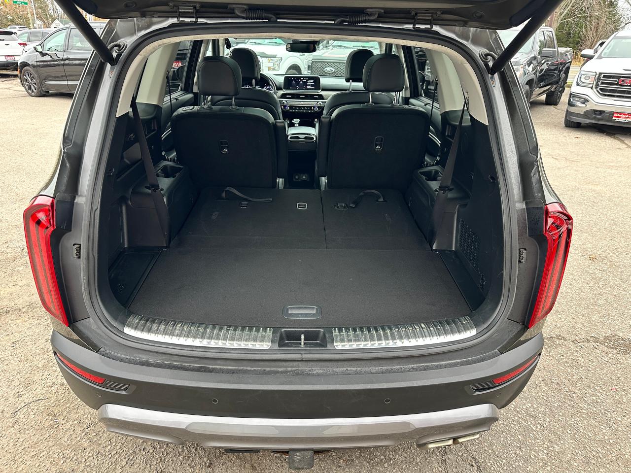 2022 Kia Telluride SX-AWD HTD/CLD-LTHR Dual-Sunroof 7Pass SkyView XM Photo