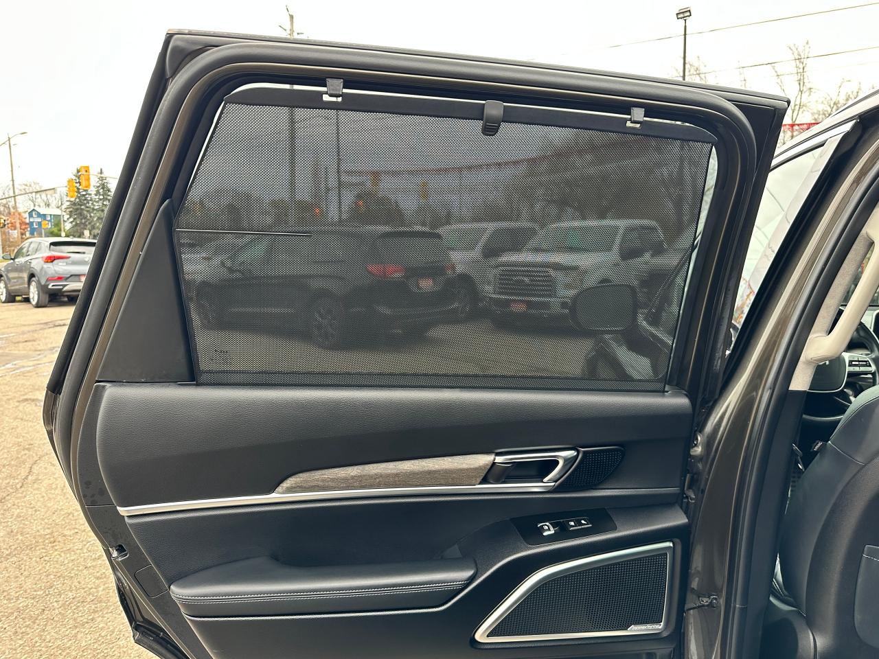 2022 Kia Telluride SX-AWD HTD/CLD-LTHR Dual-Sunroof 7Pass SkyView XM Photo