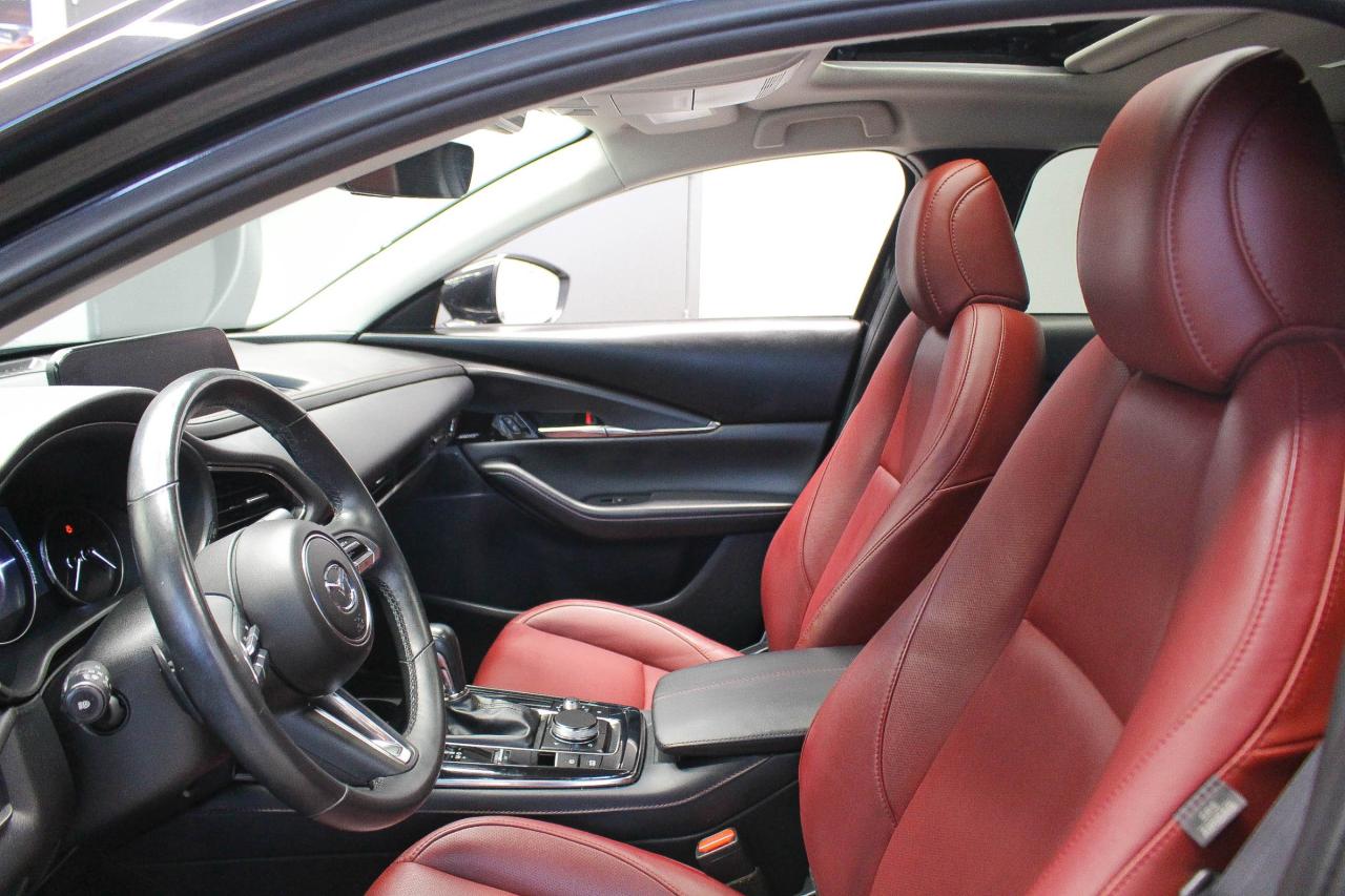 2023 Mazda CX-30 GT w/Turbo LEASE RETURN - HEADS UP DISPLAY - TURBO ENGINE - 360° CAMERA Photo