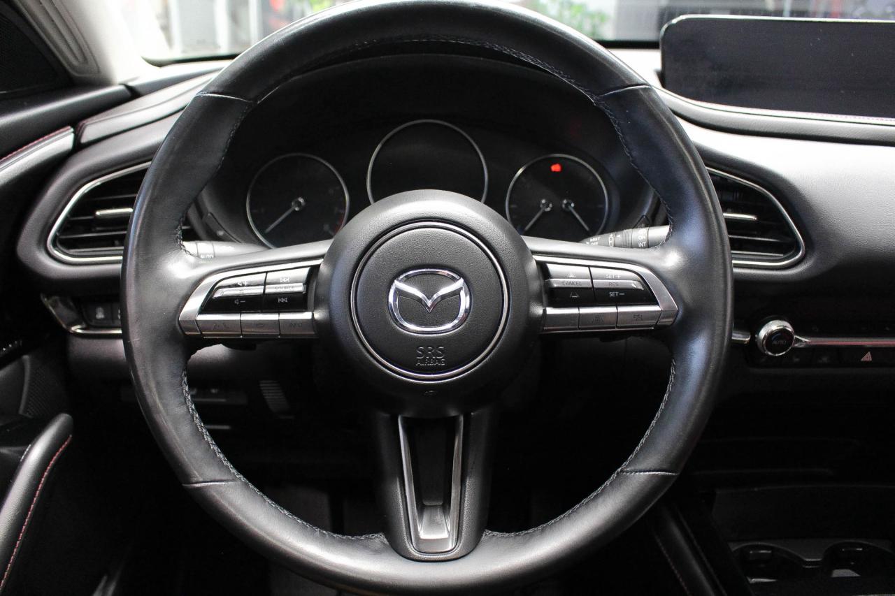 2023 Mazda CX-30 GT w/Turbo LEASE RETURN - HEADS UP DISPLAY - TURBO ENGINE - 360° CAMERA Photo