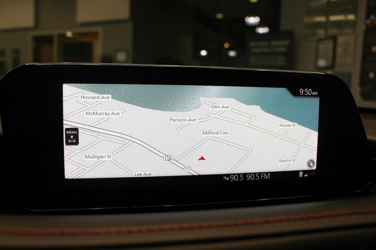 2023 Mazda CX-30 GT w/Turbo LEASE RETURN - HEADS UP DISPLAY - TURBO ENGINE - 360° CAMERA Photo