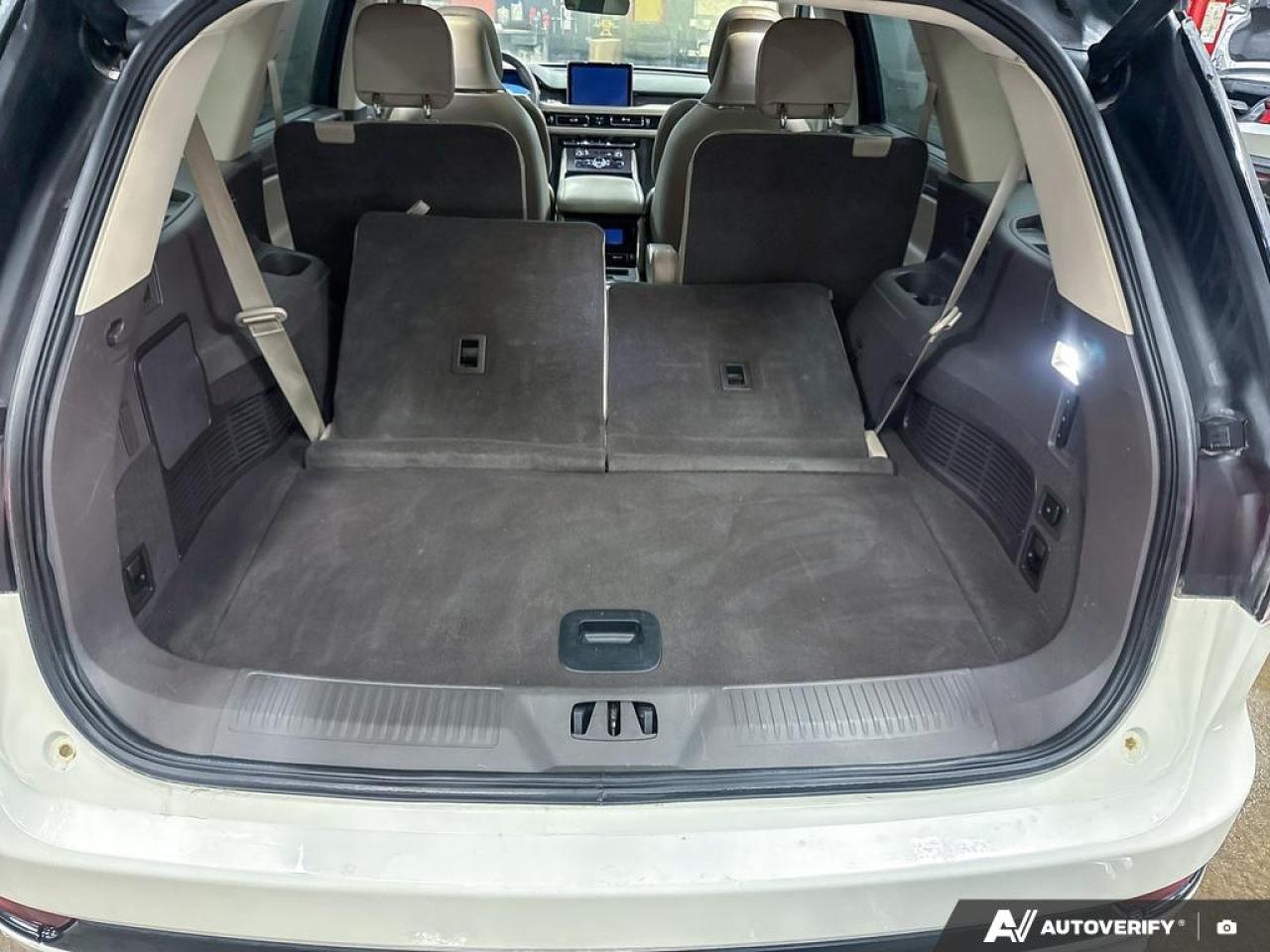 2023 Lincoln Aviator Reserve 201A | JET APP PKG | LUX PKG | ELEMENTS | TOW PKG Photo