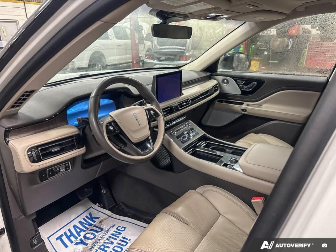 2023 Lincoln Aviator Reserve 201A | JET APP PKG | LUX PKG | ELEMENTS | TOW PKG Photo