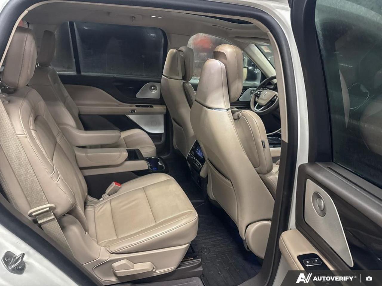 2023 Lincoln Aviator Reserve 201A | JET APP PKG | LUX PKG | ELEMENTS | TOW PKG Photo