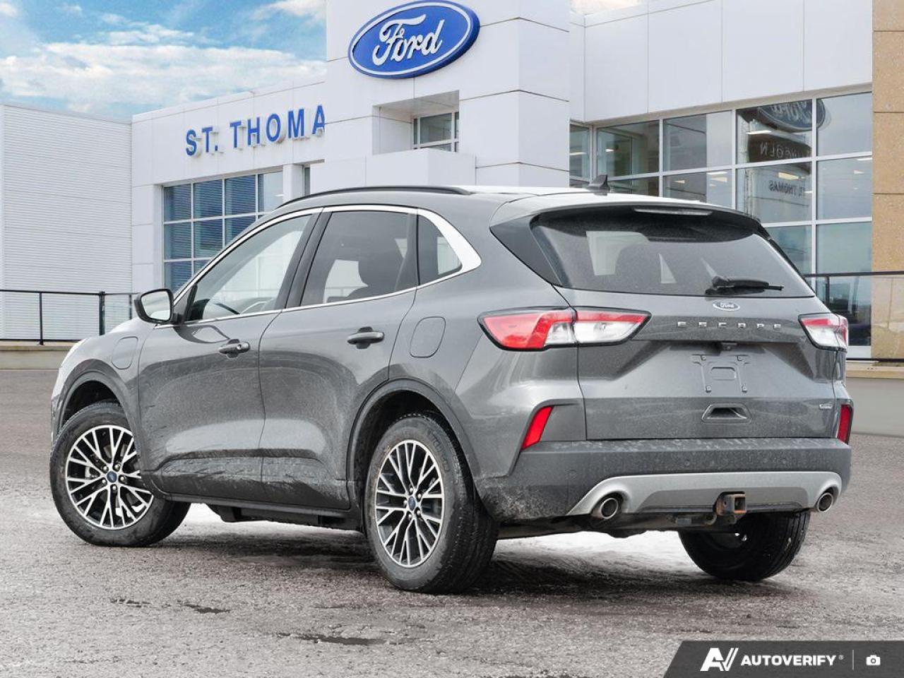 2022 Ford Escape PHEV Titanium Photo