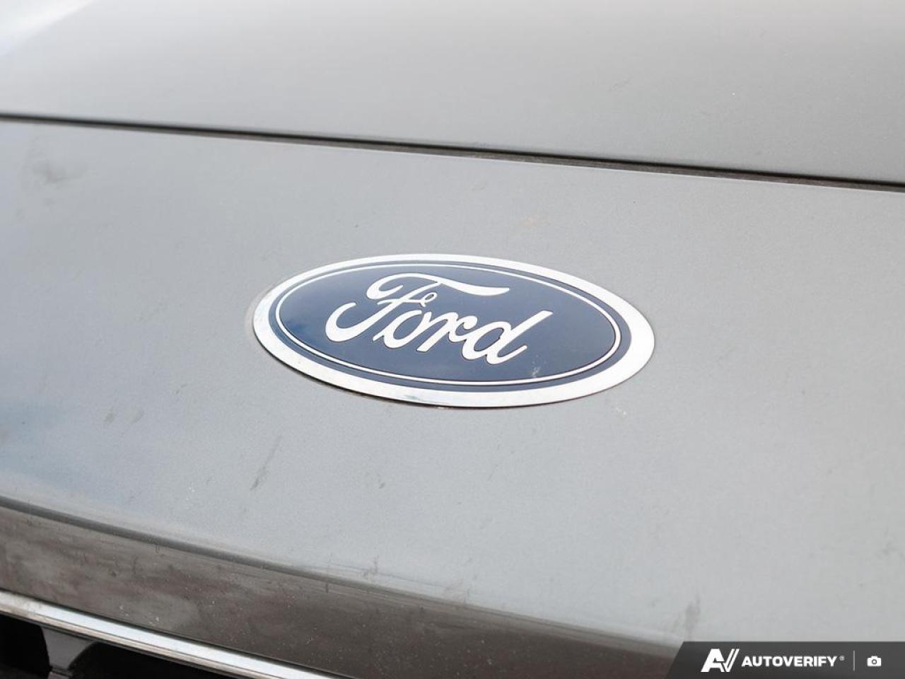 2022 Ford Escape PHEV Titanium Photo