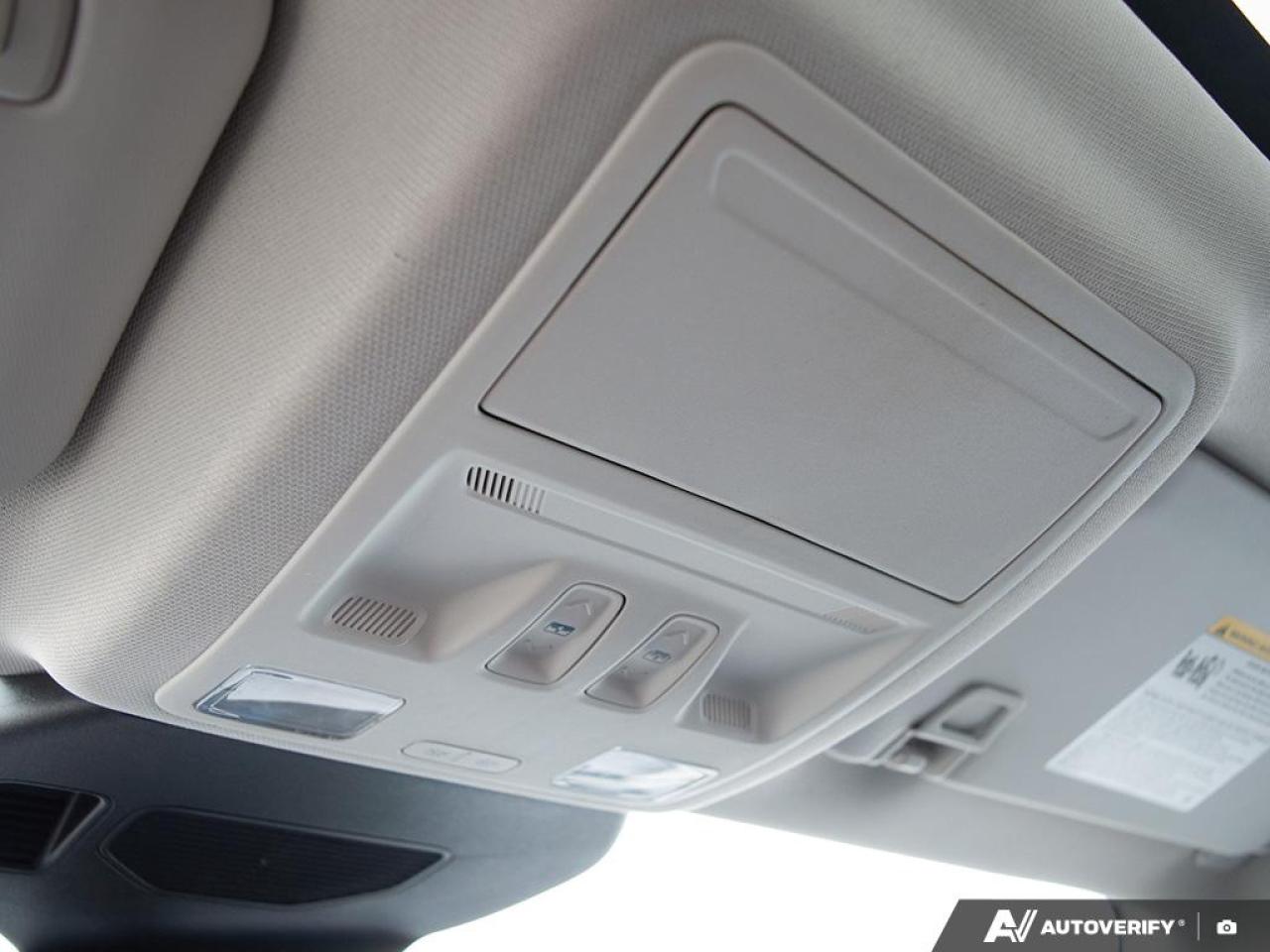 2022 Ford Escape PHEV Titanium Photo