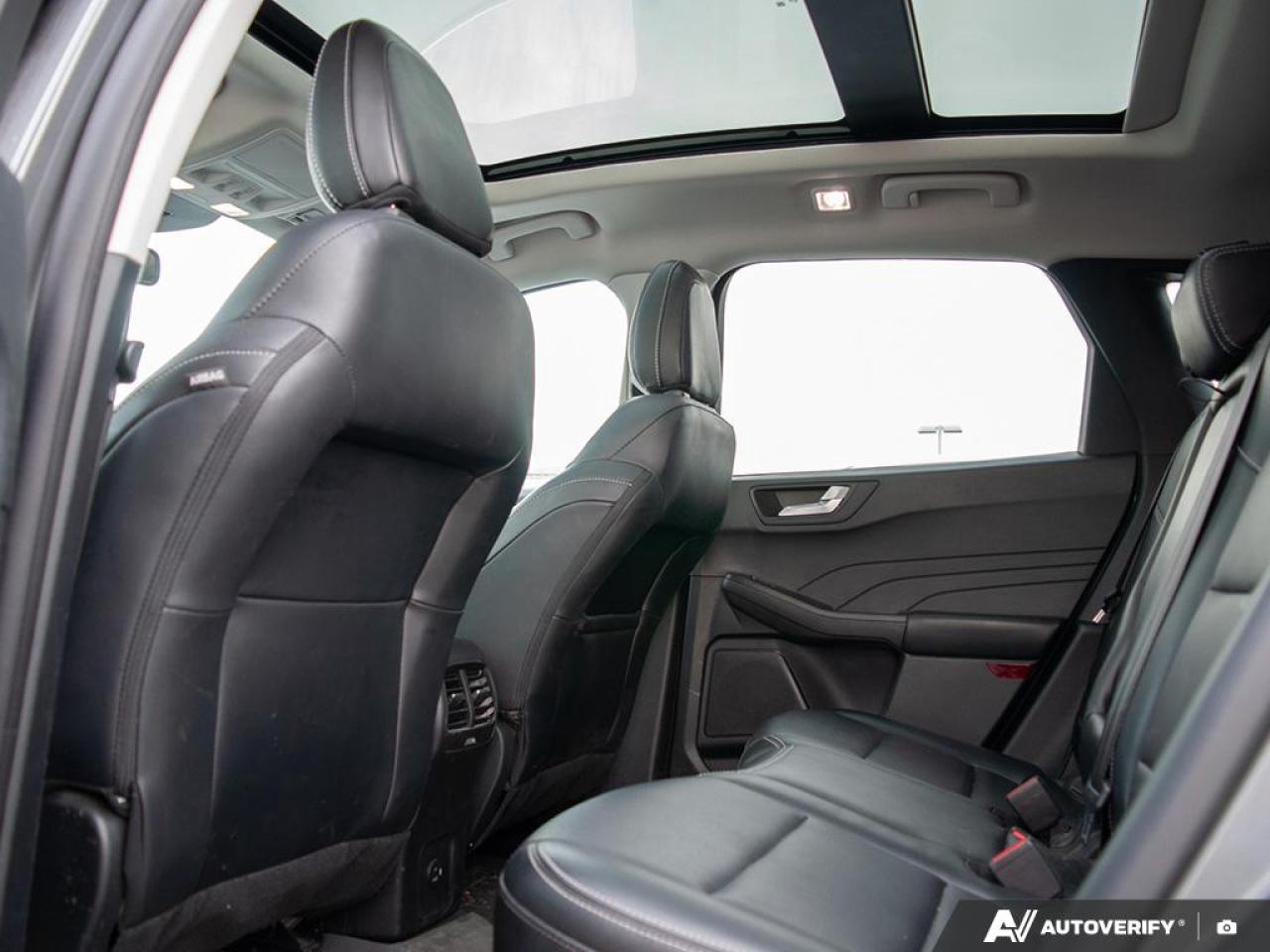 2022 Ford Escape PHEV Titanium Photo