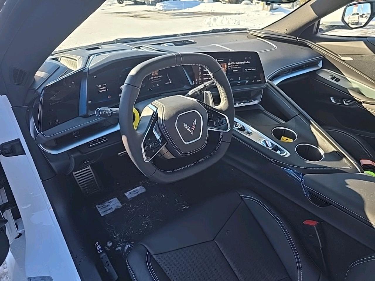 2026 Chevrolet Corvette Stingray Photo3