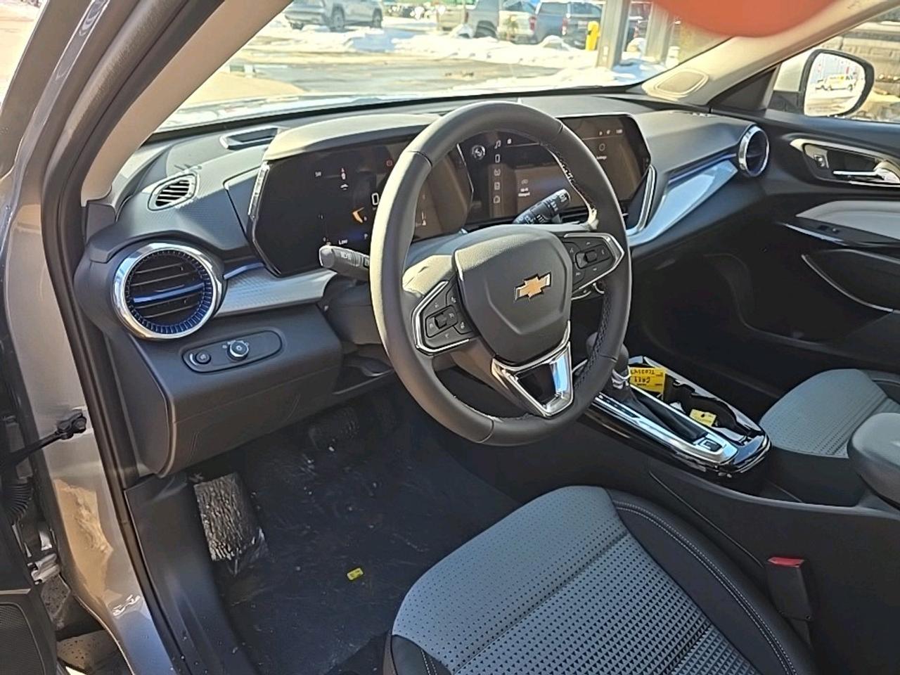 2026 Chevrolet Trax LT Photo3