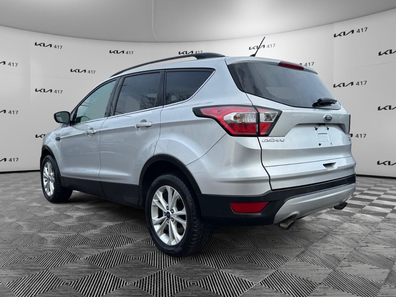 2018 Ford Escape SEL 4WD Photo