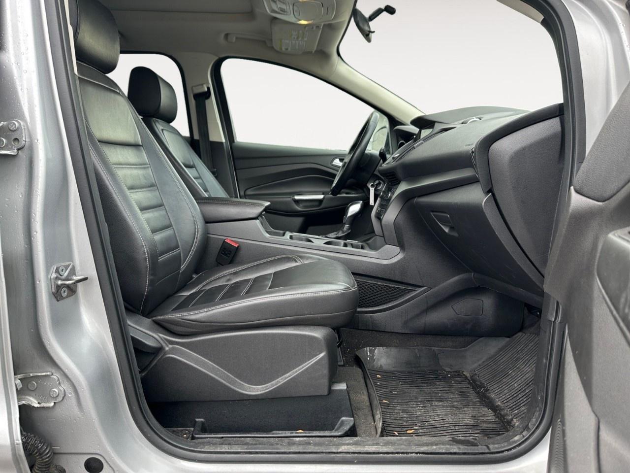 2018 Ford Escape SEL 4WD Photo