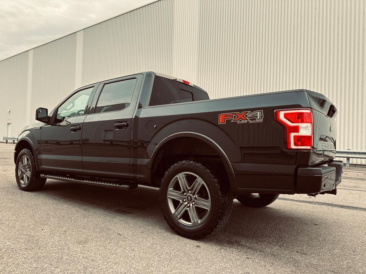 2020 Ford F-150 SUPER CREW XLT-FX4 SPORT TRIPLE BLACK 5.0L Photo4