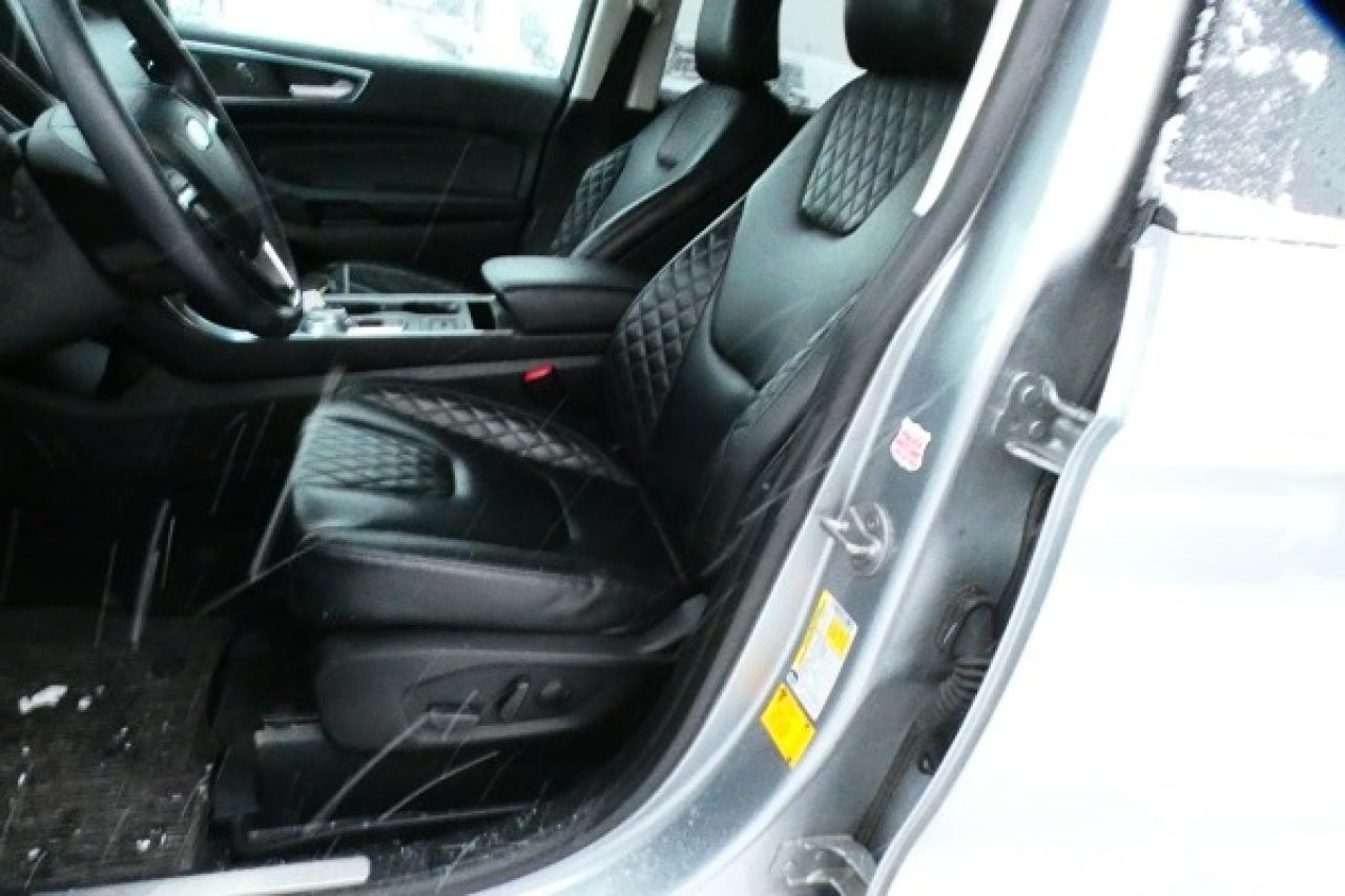 2024 Ford Edge Titanium AWD w/Htd Leather, pano S/R, BUC - Photo #11