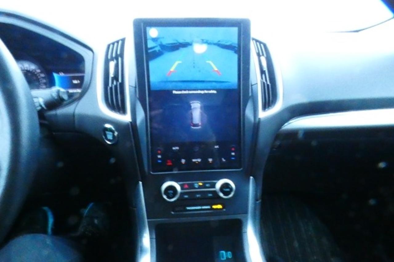 2024 Ford Edge Titanium AWD w/Htd Leather, pano S/R, BUC - Photo #15