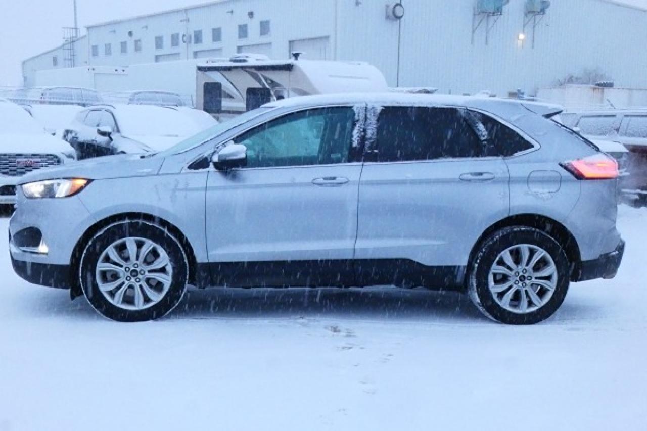 2024 Ford Edge Titanium AWD w/Htd Leather, pano S/R, BUC - Photo #1
