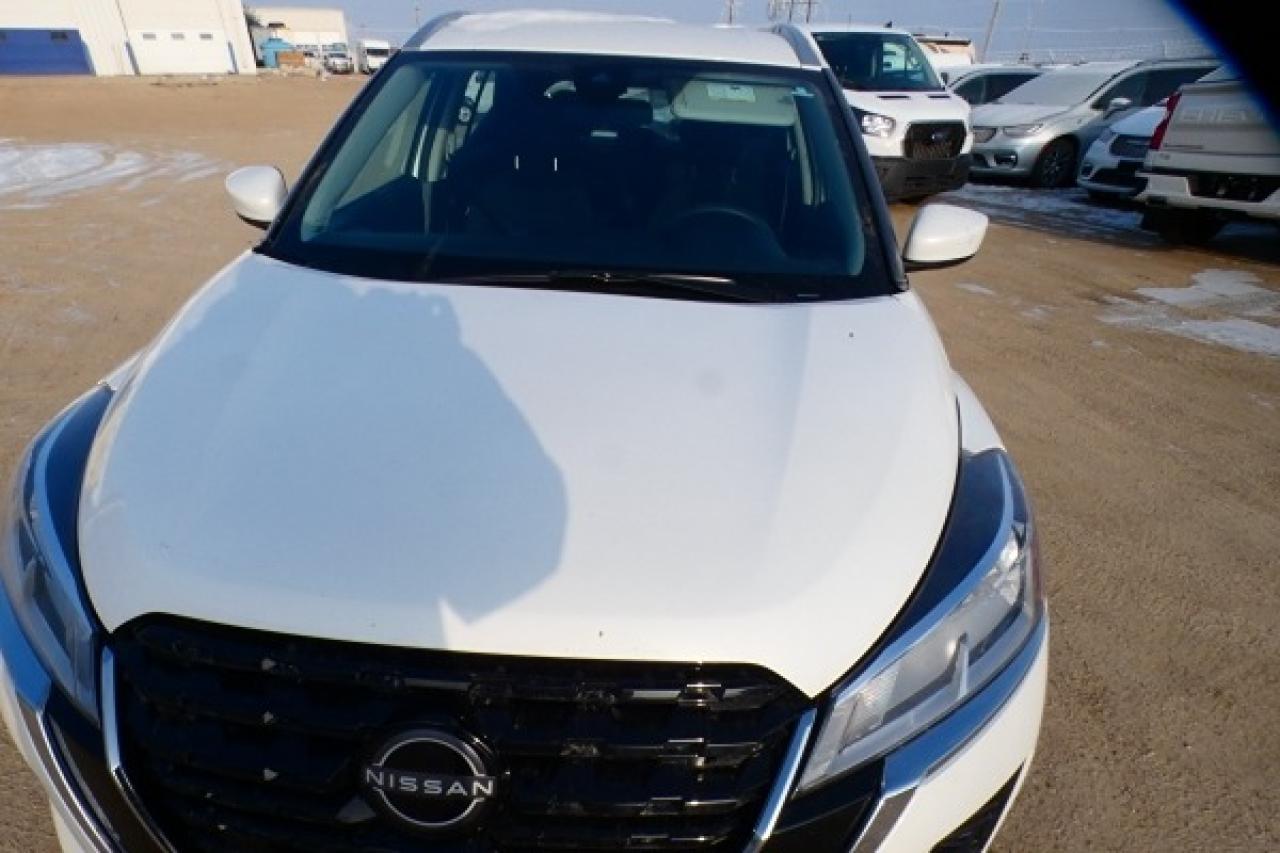 2024 Nissan Kicks SV FWD w/Htd cloth, BUC - Photo #21