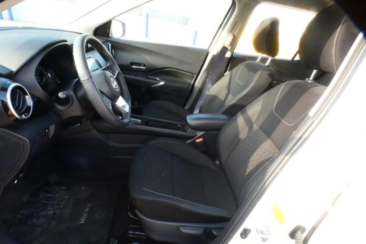 2024 Nissan Kicks SV FWD w/Htd cloth, BUC - Photo #10