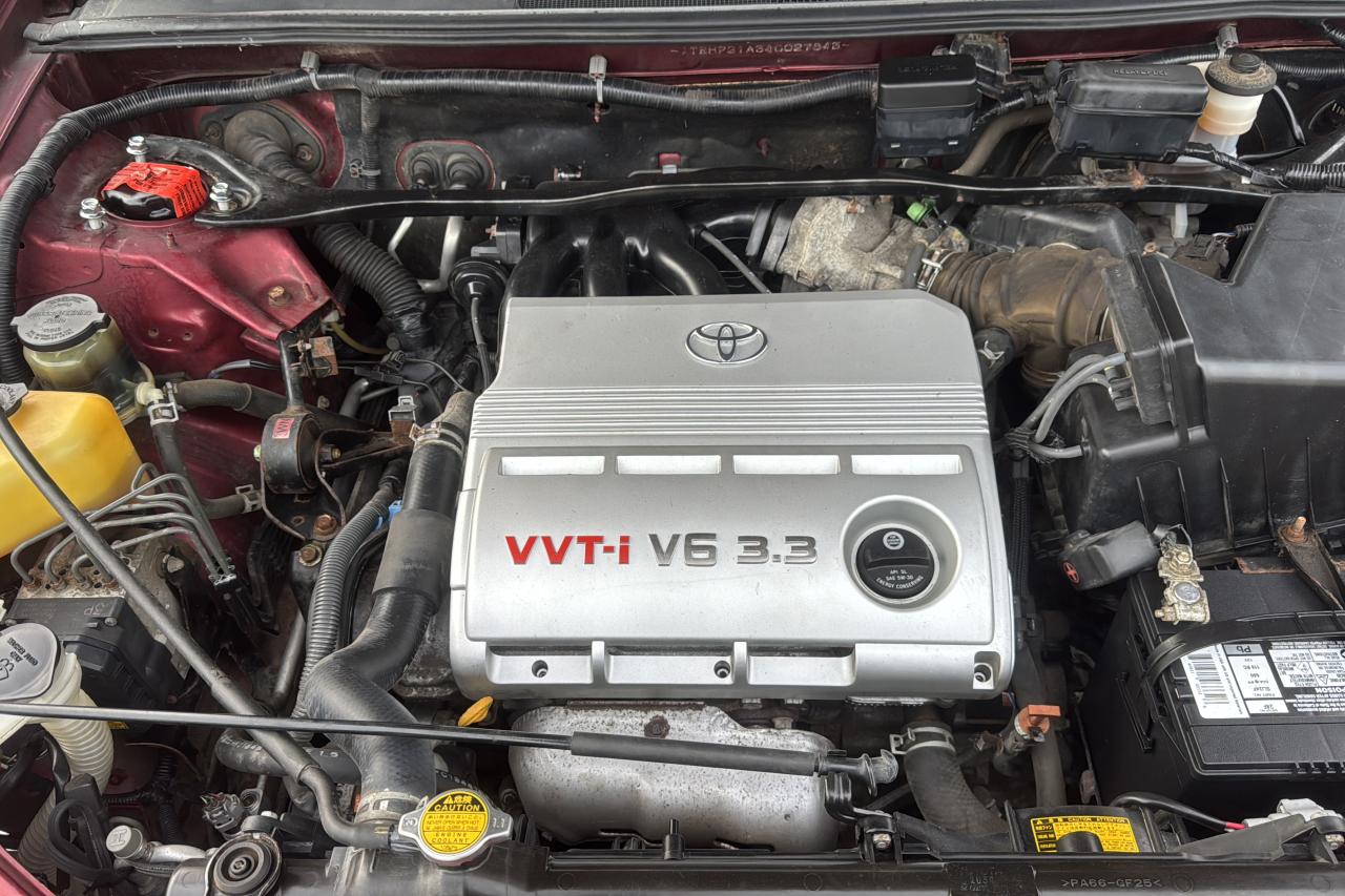 2004 Toyota Highlander LIMITED  - Photo #8