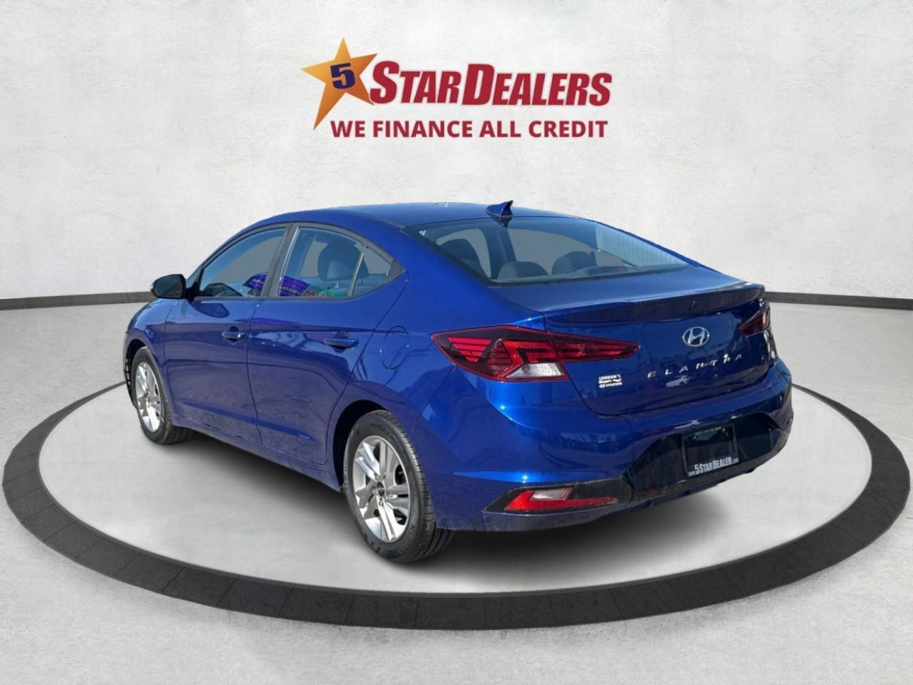 2020 Hyundai Elantra HEATED SEATS REAR CAM MINT WE FINANCE ALL CREDIT! Photo4