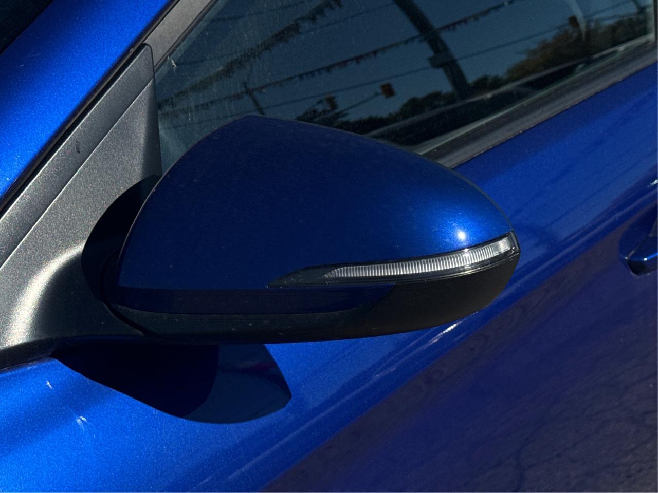 2020 Hyundai Elantra HEATED SEATS REAR CAM MINT WE FINANCE ALL CREDIT! Photo