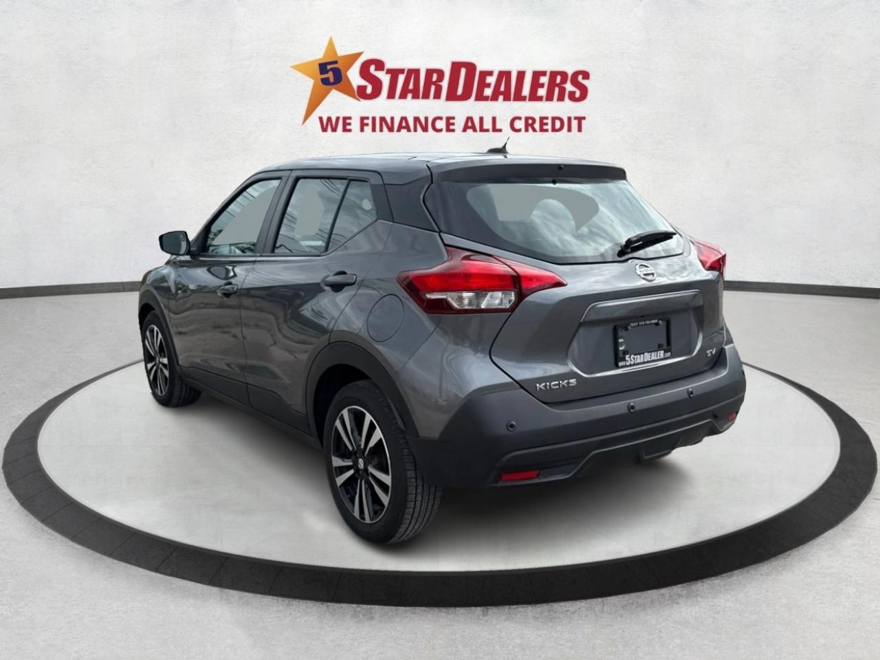 2020 Nissan Kicks SV Photo4