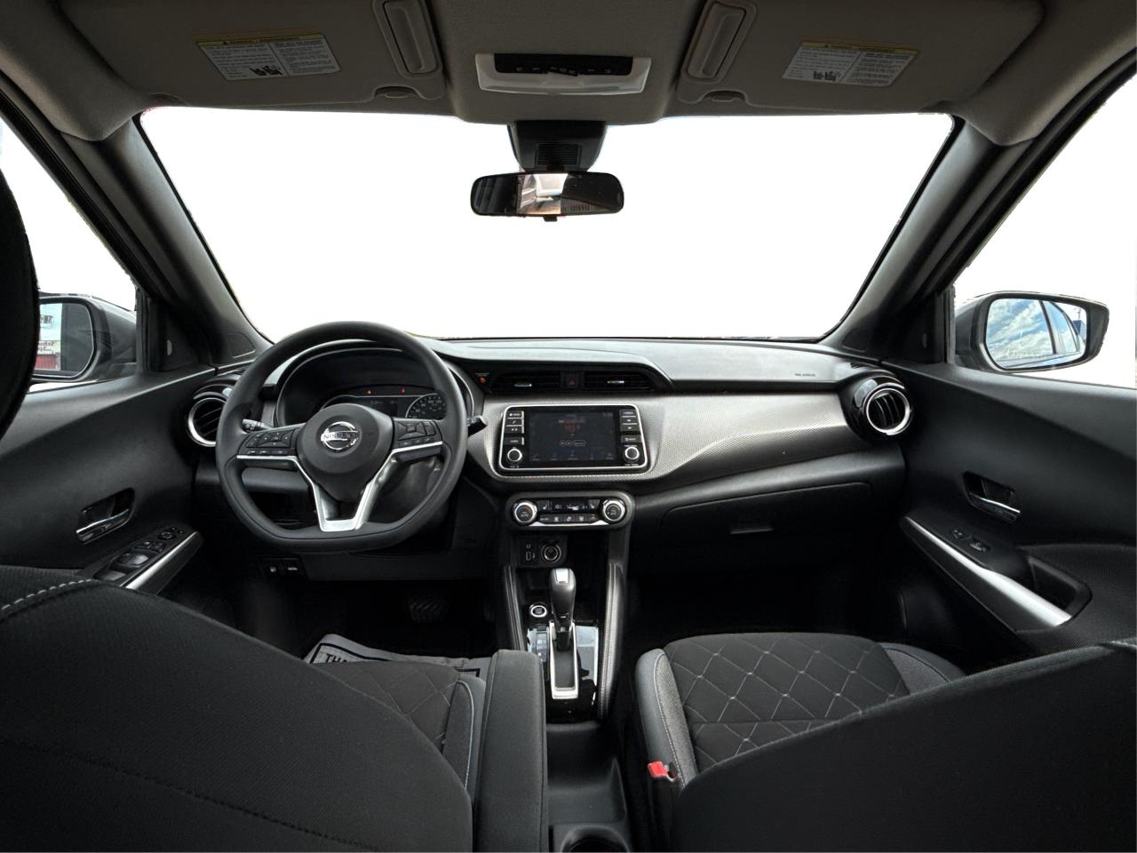 2020 Nissan Kicks SV Photo