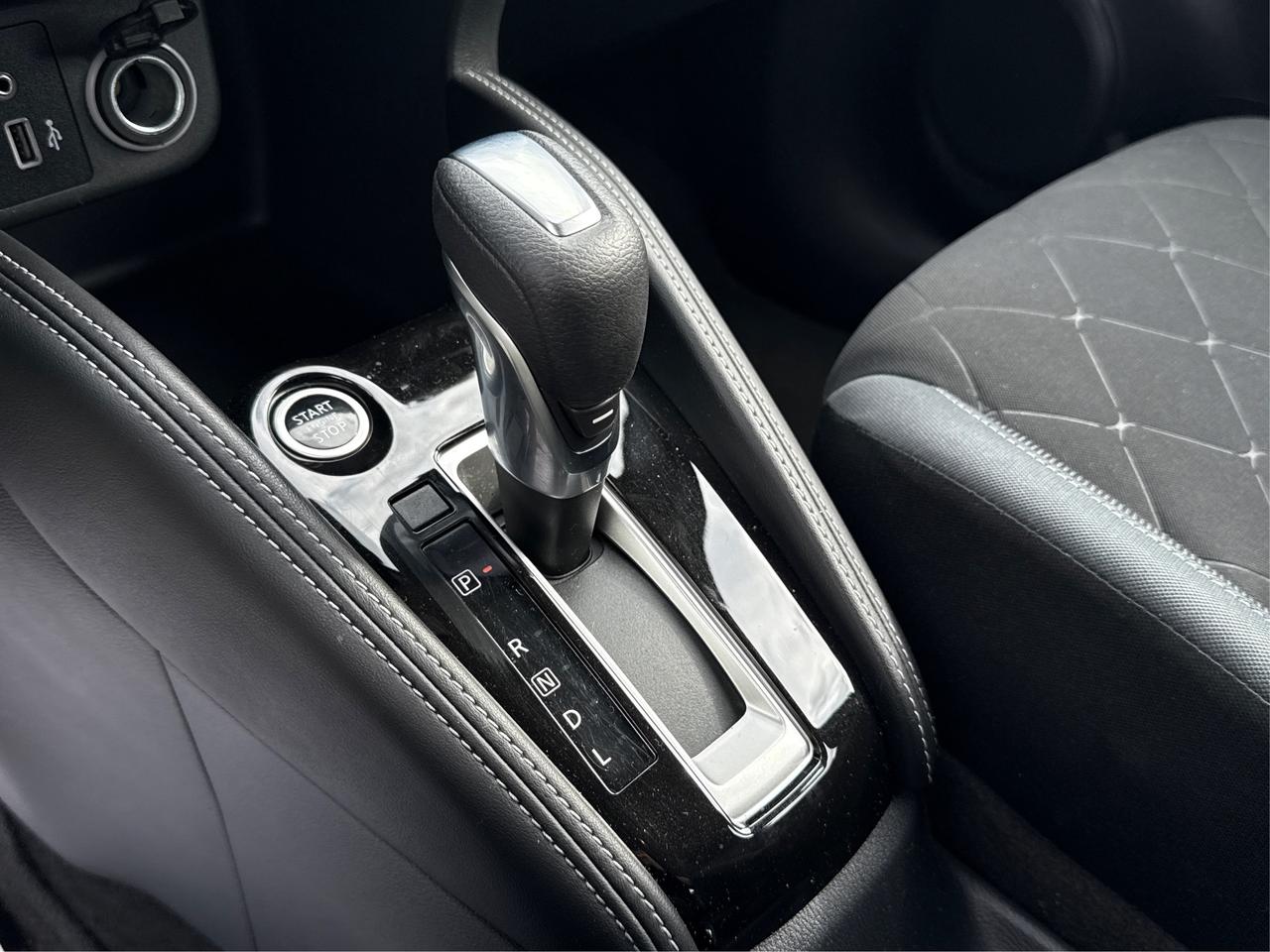 2020 Nissan Kicks SV Photo