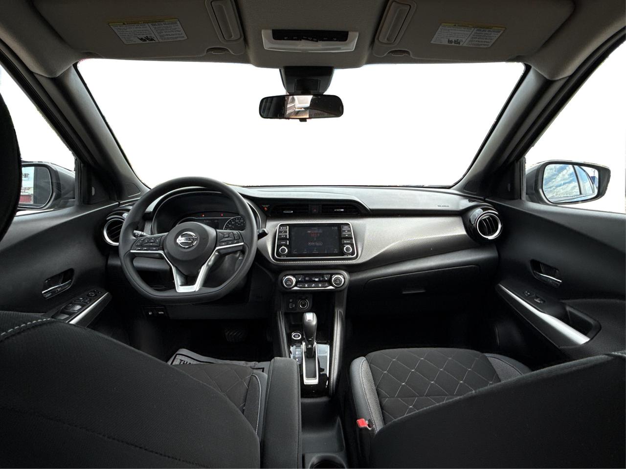 2020 Nissan Kicks SV Photo