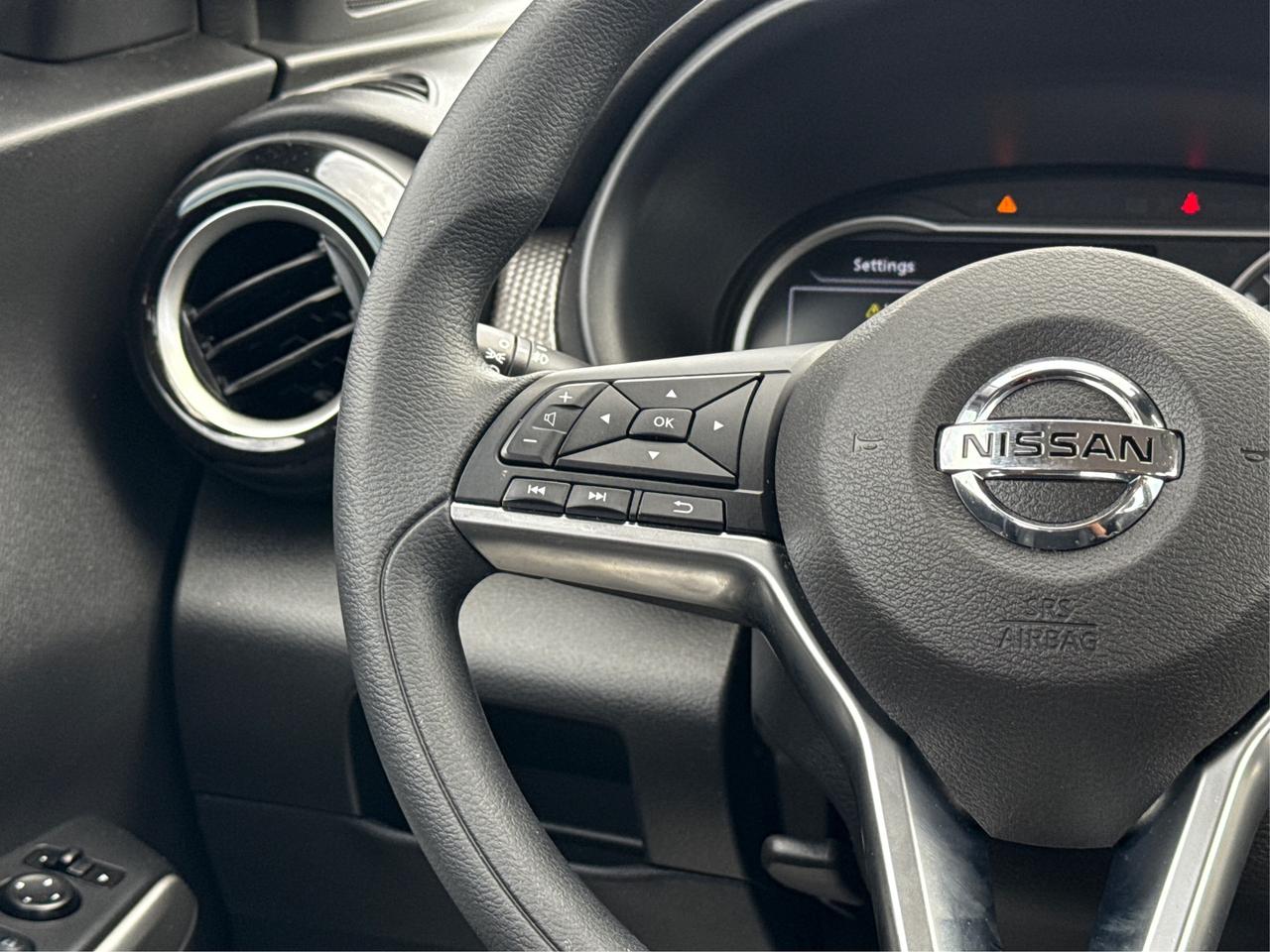 2020 Nissan Kicks SV Photo