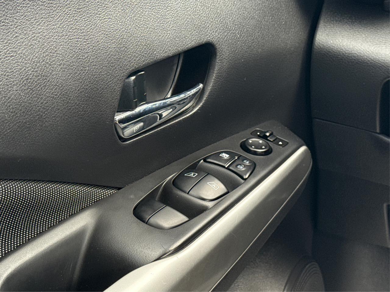 2020 Nissan Kicks SV Photo