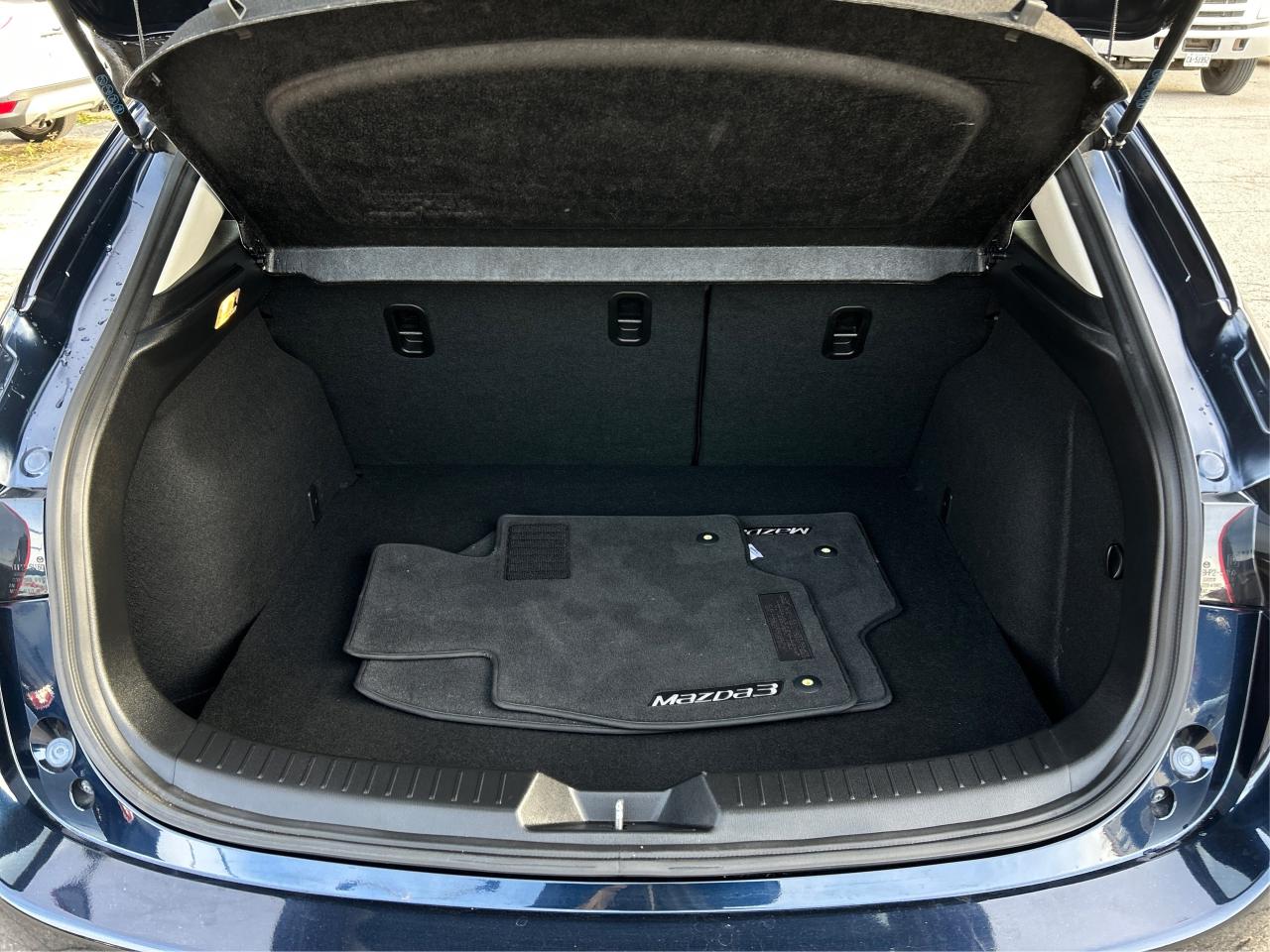 2017 Mazda MAZDA3 4dr HB Sport Auto GT NAV LEATHER ROOF WE FINANCE Photo