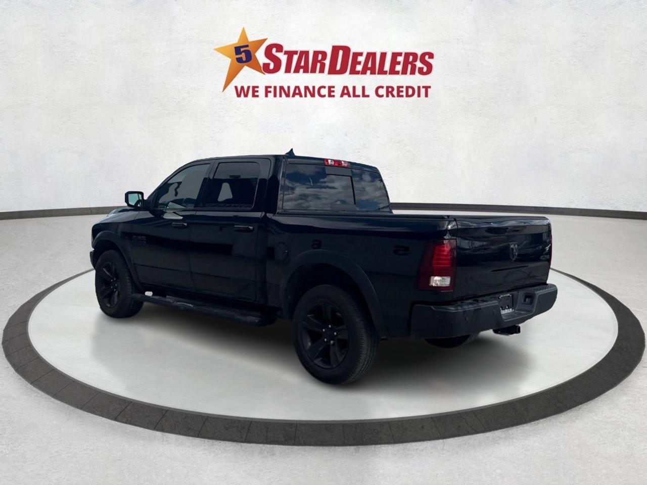 2021 RAM 1500 Classic Warlock NAV HEATED SEAT MINT WE FINANCE ALL CREDIT Photo4