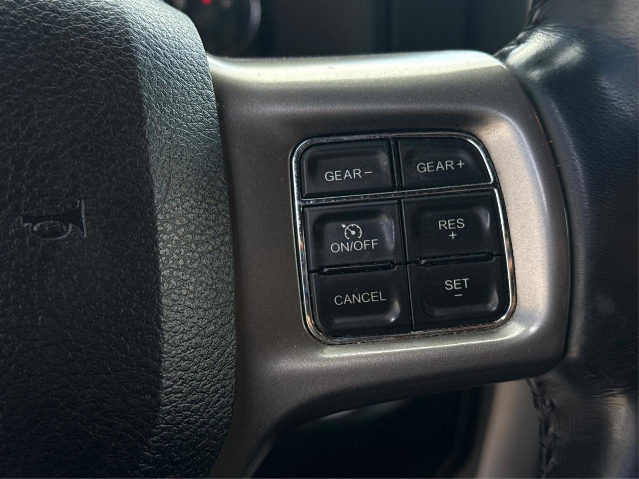 2021 RAM 1500 Classic Warlock NAV HEATED SEAT MINT WE FINANCE ALL CREDIT Photo