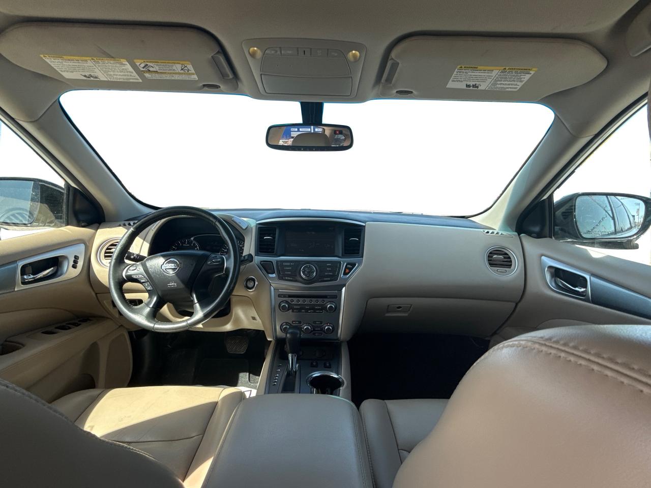 2017 Nissan Pathfinder SL NAV LEATHER SUNROOF! WE FINANCE ALL CREDIT! Photo