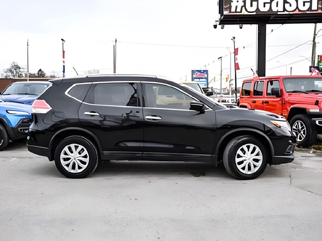 2015 Nissan Rogue AWD GREAT CONDITION ! WE FINANCE ALL CREDIT Photo4