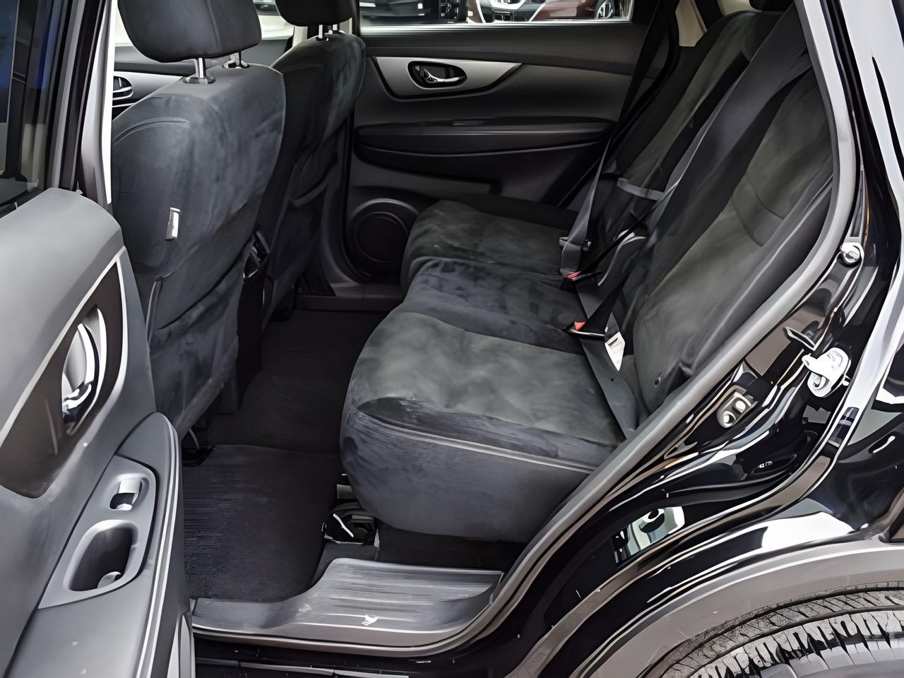 2015 Nissan Rogue AWD GREAT CONDITION ! WE FINANCE ALL CREDIT Photo