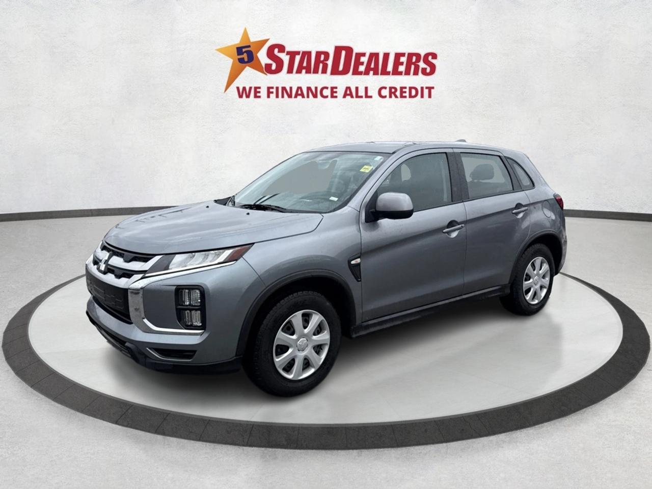 2023 Mitsubishi RVR AWD HEATED SEATS MINT WE FINANCE ALL CREDIT! Photo2