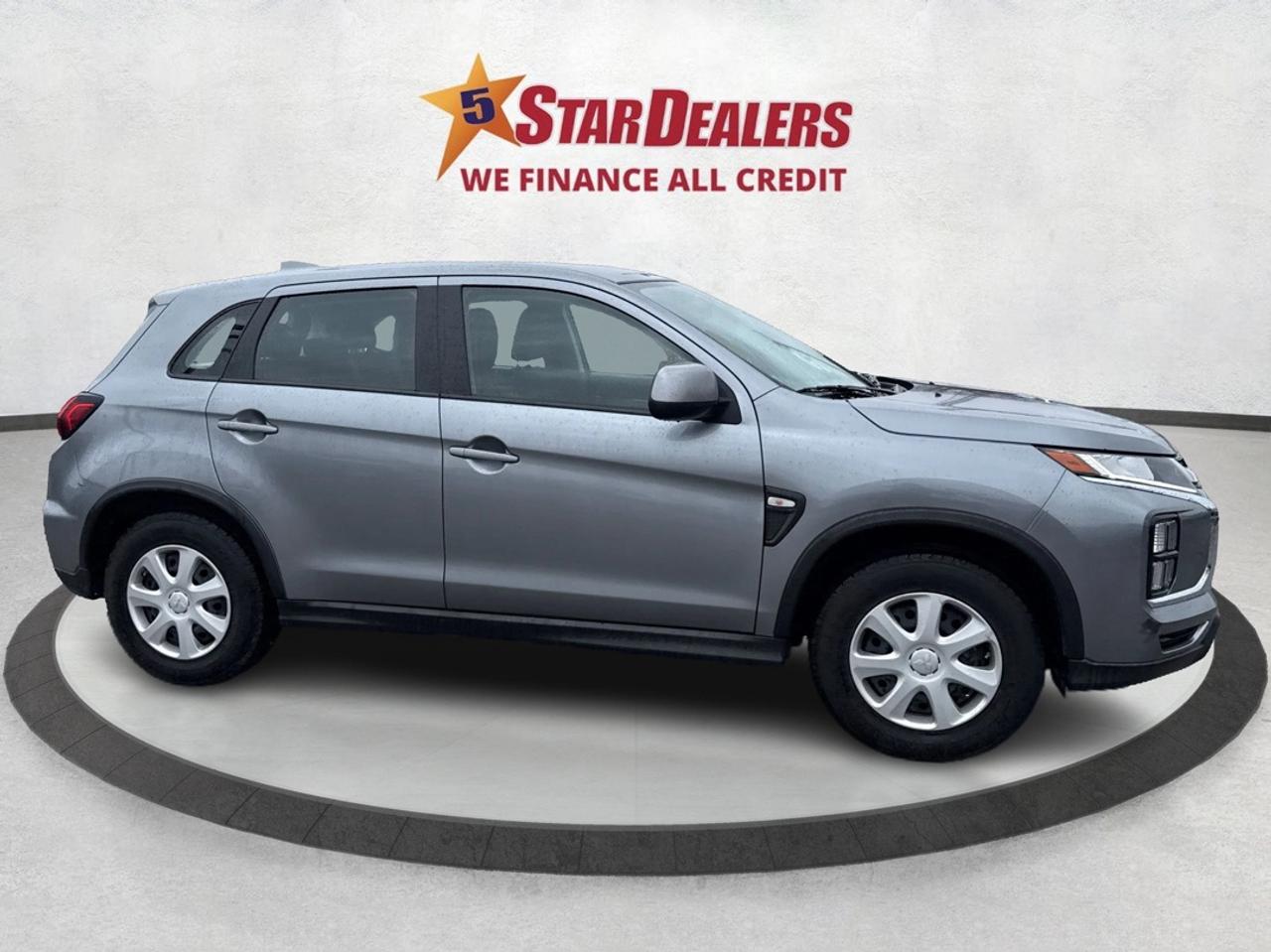 2023 Mitsubishi RVR AWD HEATED SEATS MINT WE FINANCE ALL CREDIT! Photo