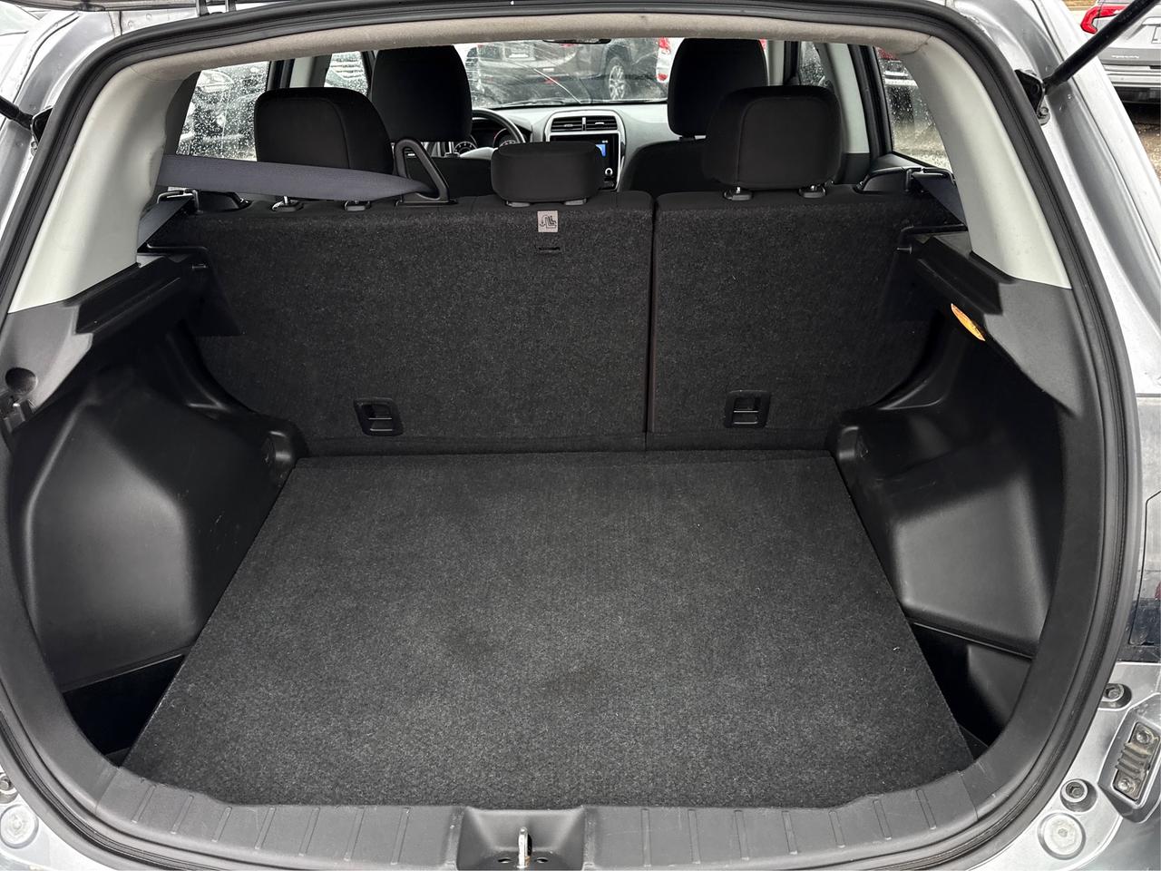 2023 Mitsubishi RVR AWD HEATED SEATS MINT WE FINANCE ALL CREDIT! Photo