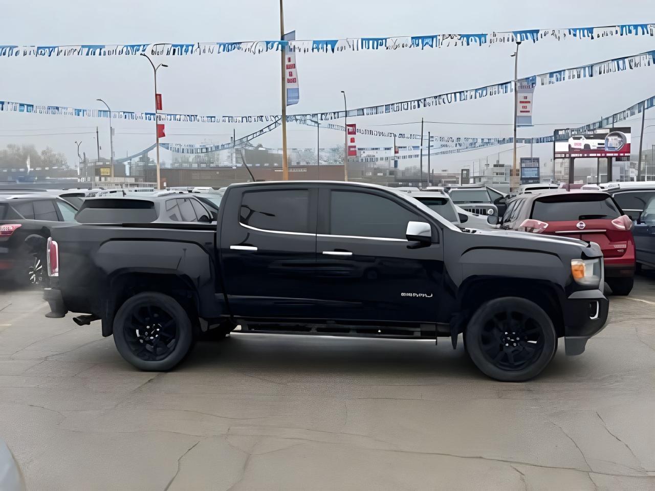 2018 GMC Canyon 4WD Crew Denali V6 LEATHER NAV WE FINANCE ALL CR. Photo