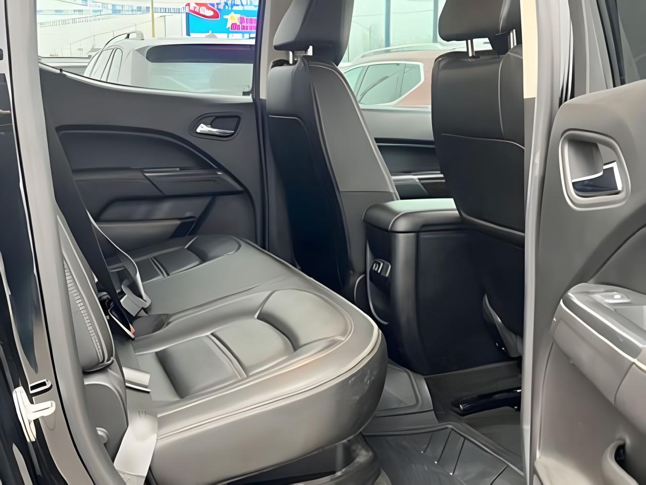 2018 GMC Canyon 4WD Crew Denali V6 LEATHER NAV WE FINANCE ALL CR. Photo