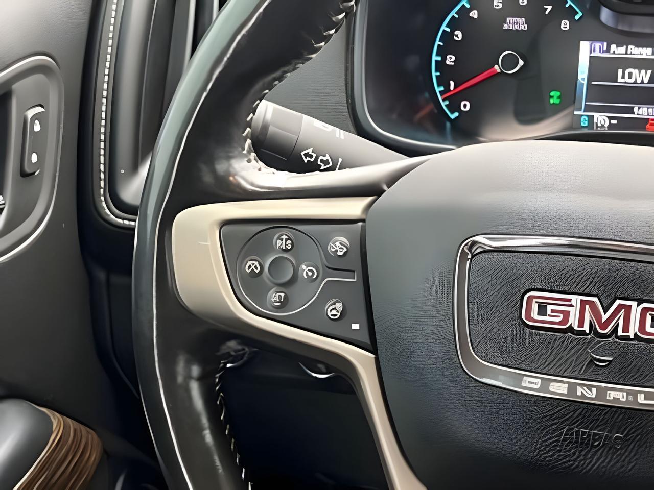 2018 GMC Canyon 4WD Crew Denali V6 LEATHER NAV WE FINANCE ALL CR. Photo