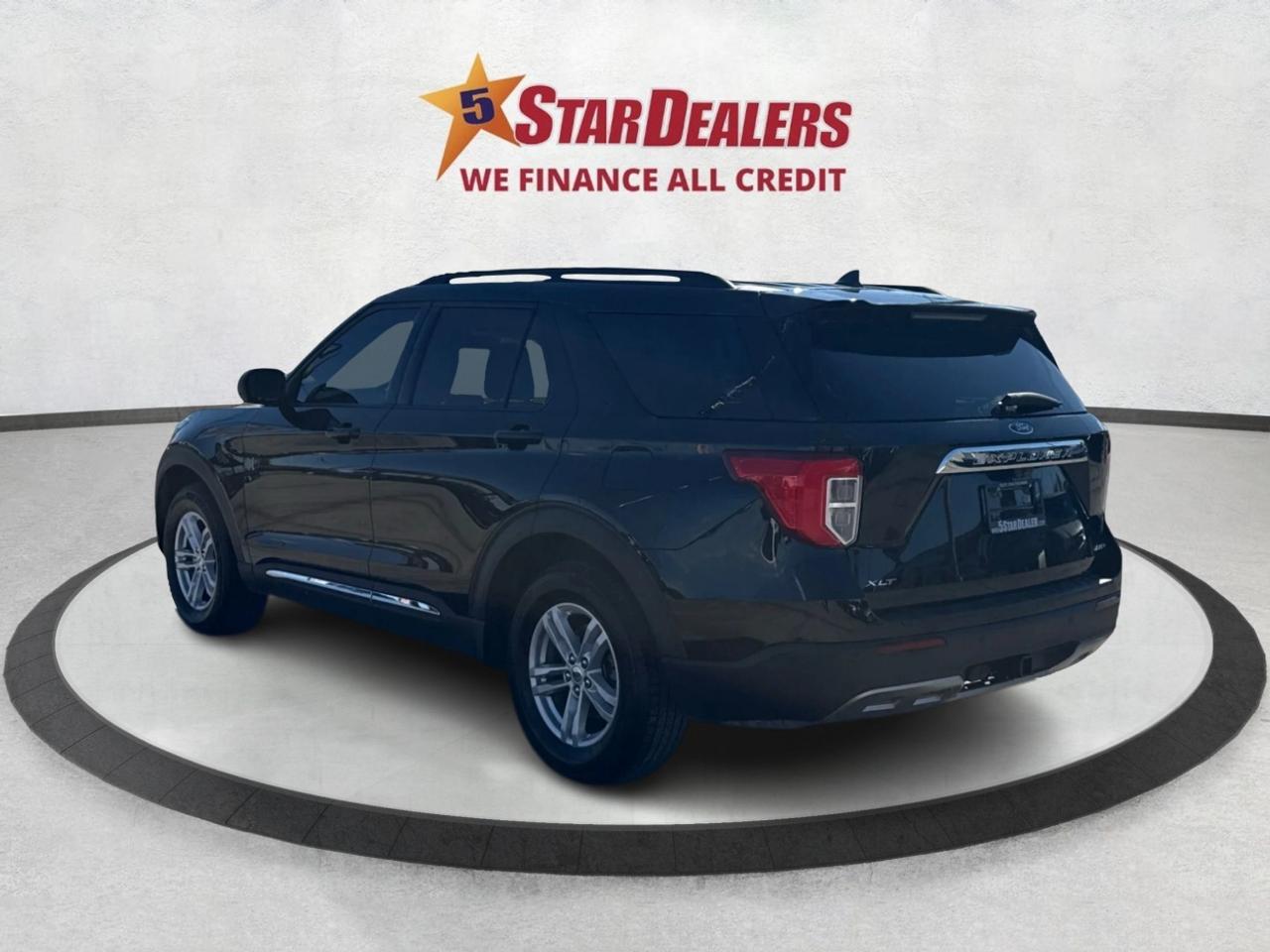 2022 Ford Explorer LEATHER HEATED SEATS 6 PASS WE FINANCE ALL CREDIT Photo4